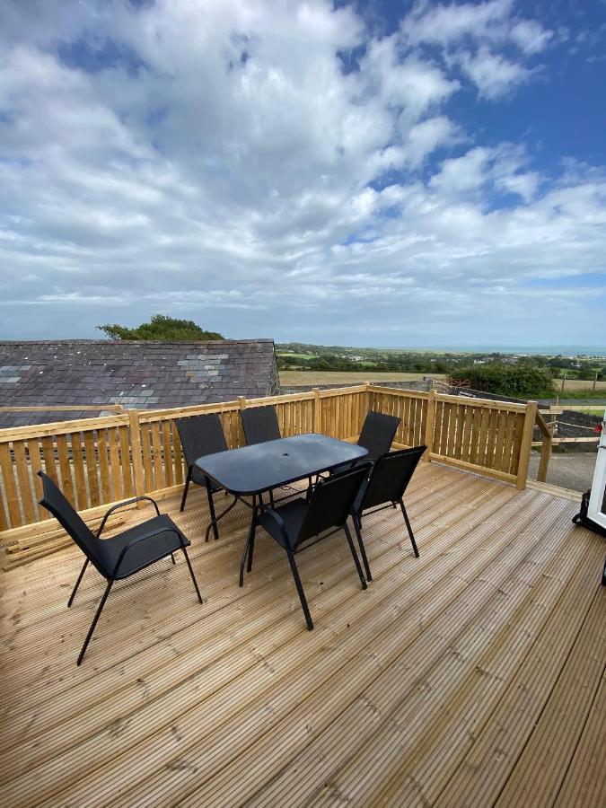 Snowdon Bay - North Wales - Stunning Llyn Peninsula Mountain & Ocean Views - Wilde Retreats Villa Pwllheli Exterior photo